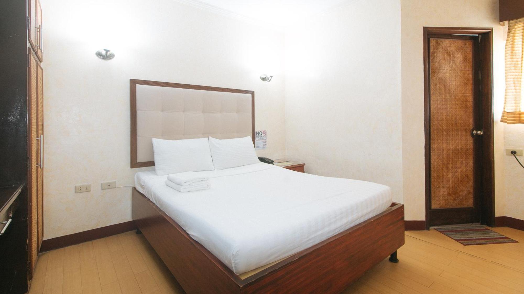 Bliss Hotel Dau Mabalacat Dış mekan fotoğraf