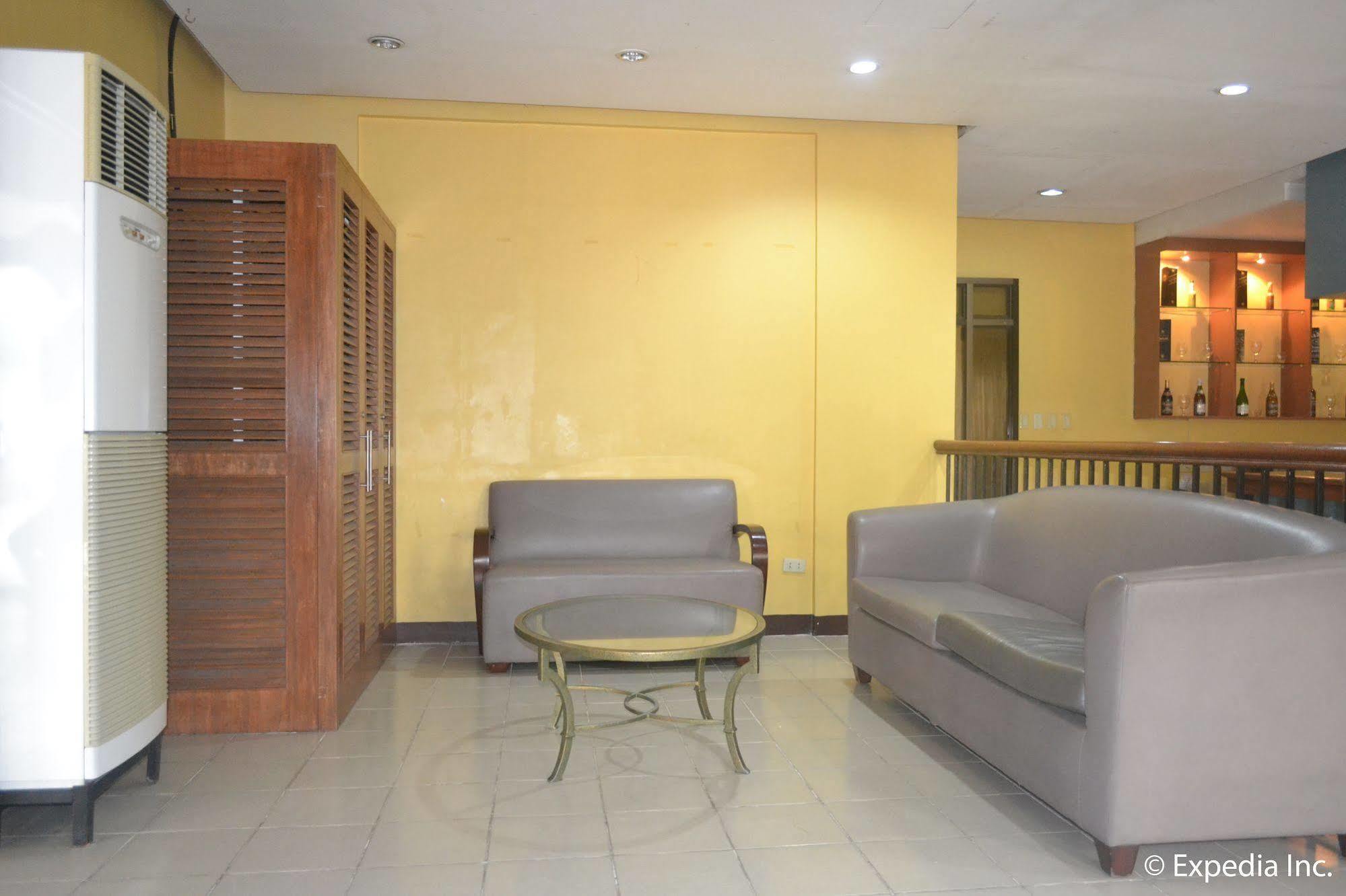 Bliss Hotel Dau Mabalacat Dış mekan fotoğraf