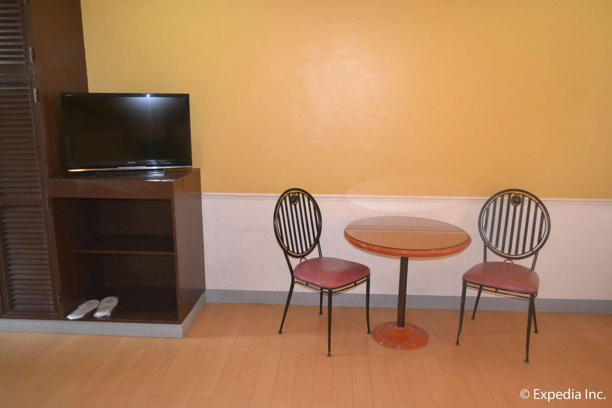 Bliss Hotel Dau Mabalacat Dış mekan fotoğraf