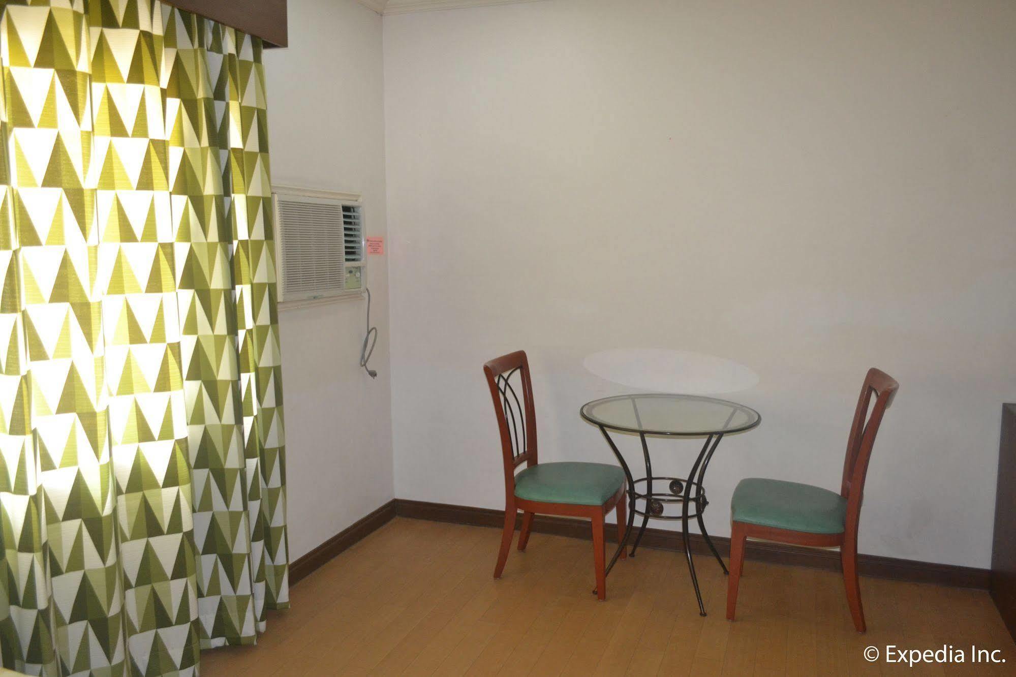 Bliss Hotel Dau Mabalacat Dış mekan fotoğraf