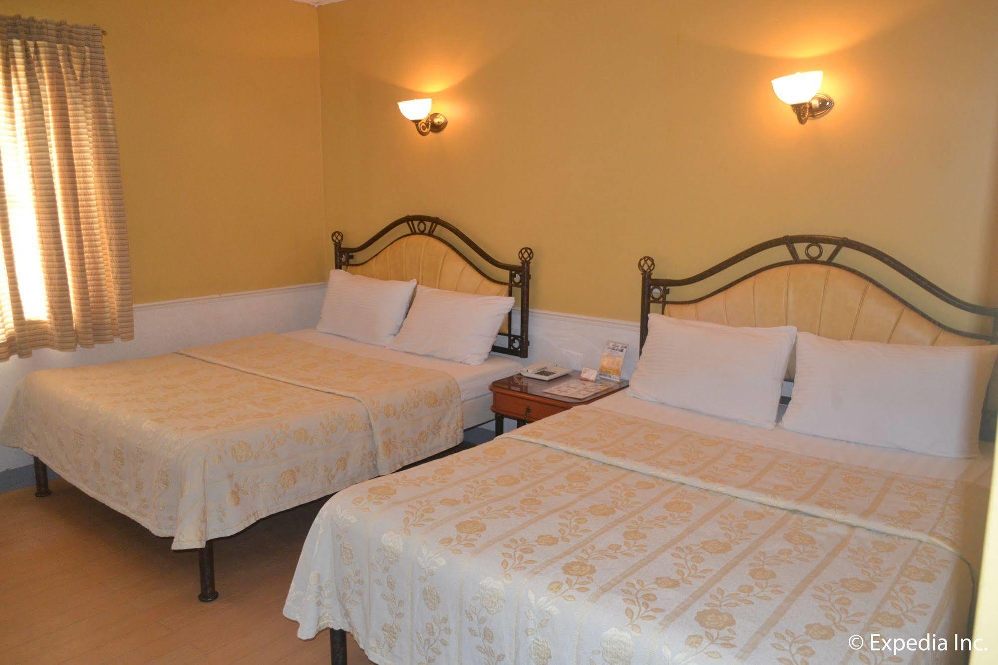 Bliss Hotel Dau Mabalacat Dış mekan fotoğraf