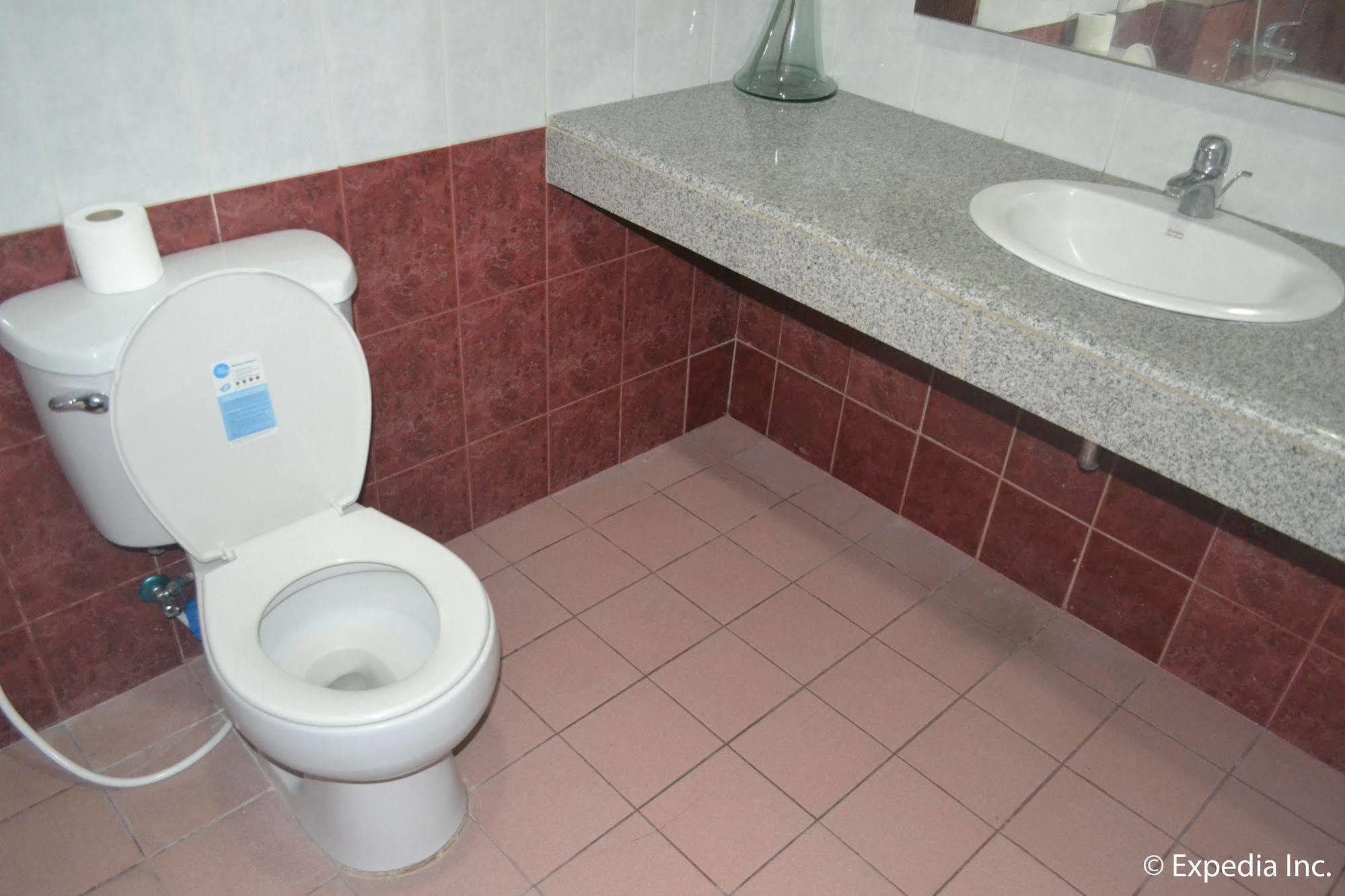 Bliss Hotel Dau Mabalacat Dış mekan fotoğraf