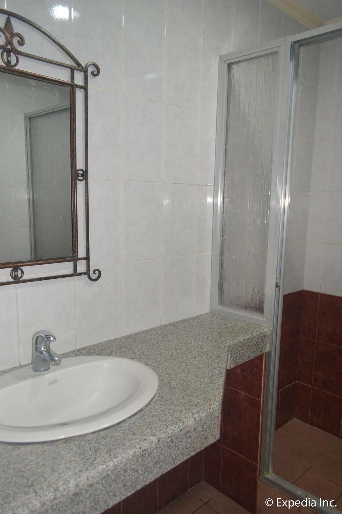 Bliss Hotel Dau Mabalacat Dış mekan fotoğraf