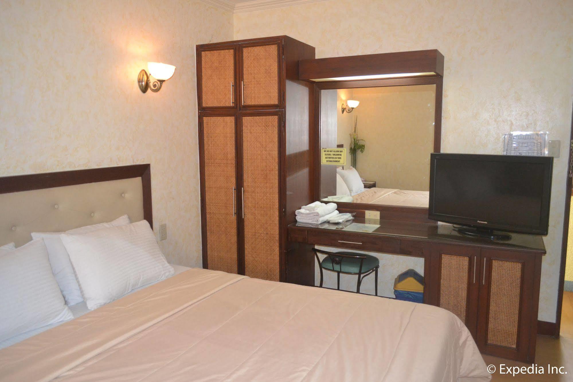 Bliss Hotel Dau Mabalacat Dış mekan fotoğraf
